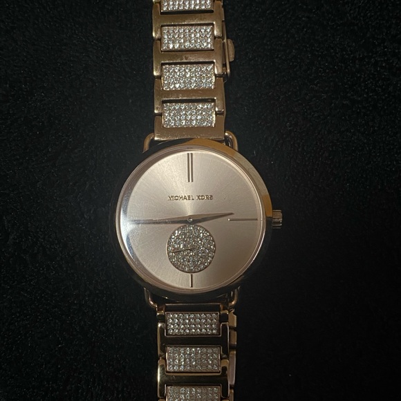 Michael Kors Watch - Picture 5 of 5